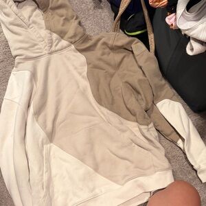 ALO Yoga Cream and Tan Colorblock Hoodie